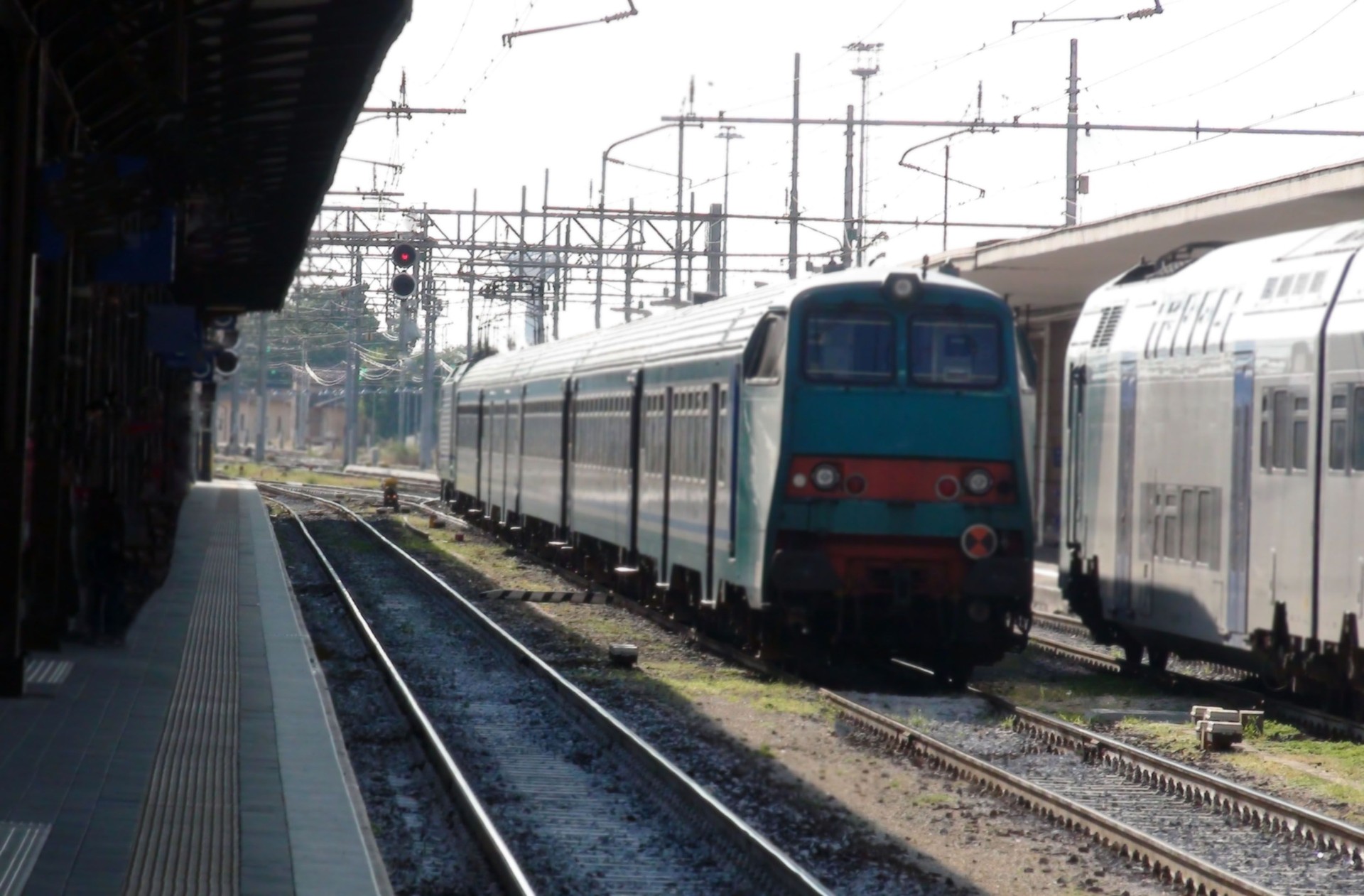 Train Departing Verona Porta Nuova Railway Station In Italy Europe